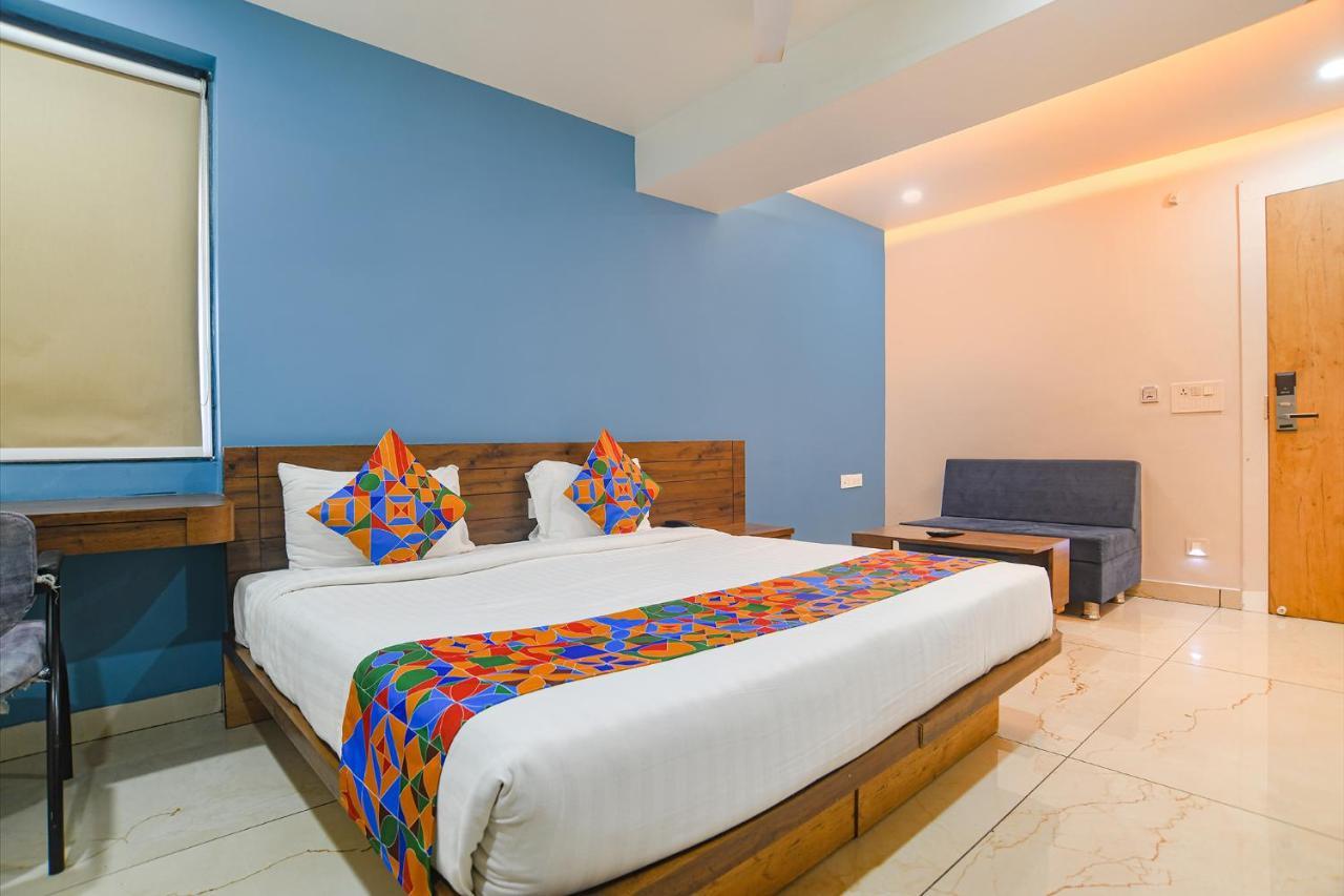 Fabhotel Blue Marine Indore Esterno foto