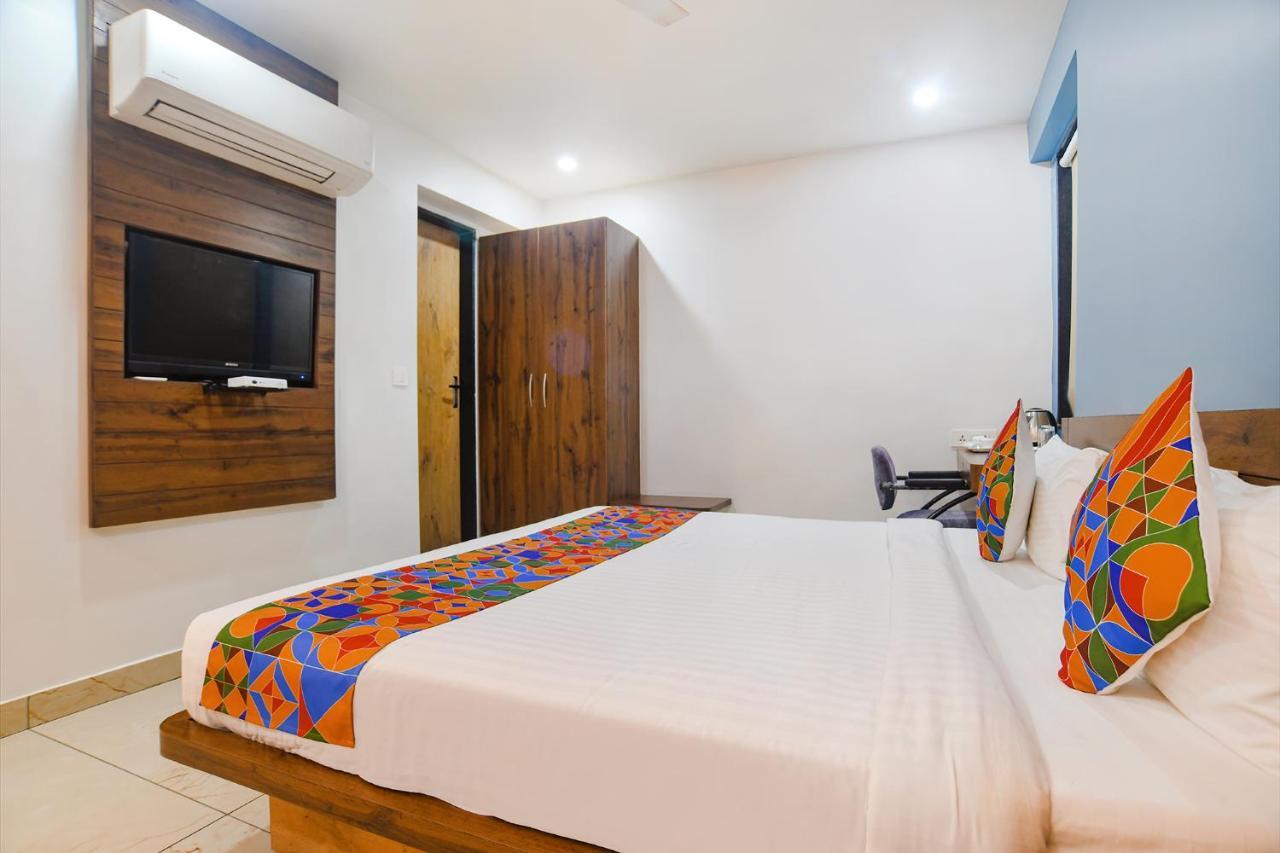 Fabhotel Blue Marine Indore Esterno foto